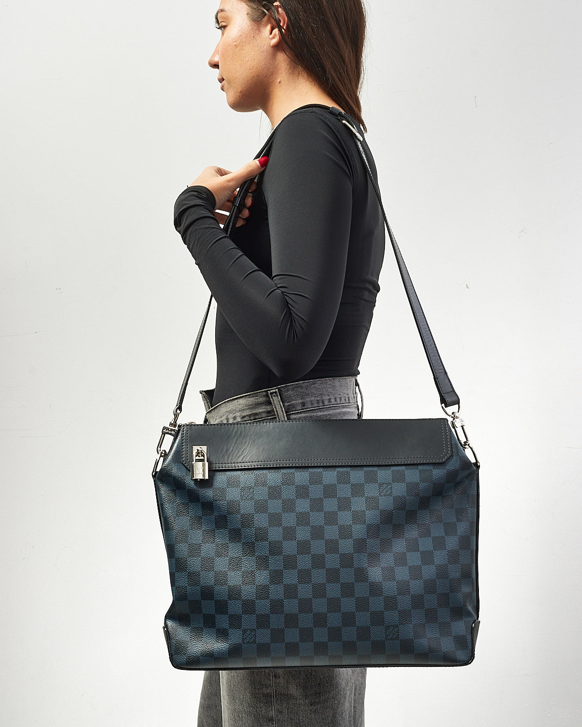 Louis Vuitton Damier Cobalt Blue Greenwich Messenger Shoulder Bag