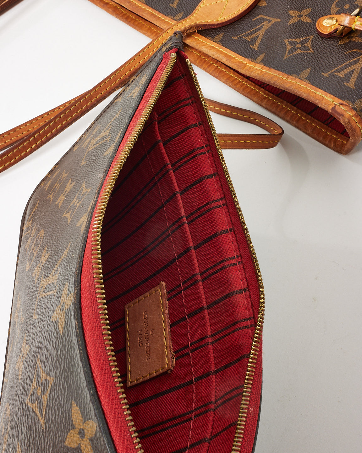 Louis Vuitton Monogram Canvas Neverfull MM w/ Pouch