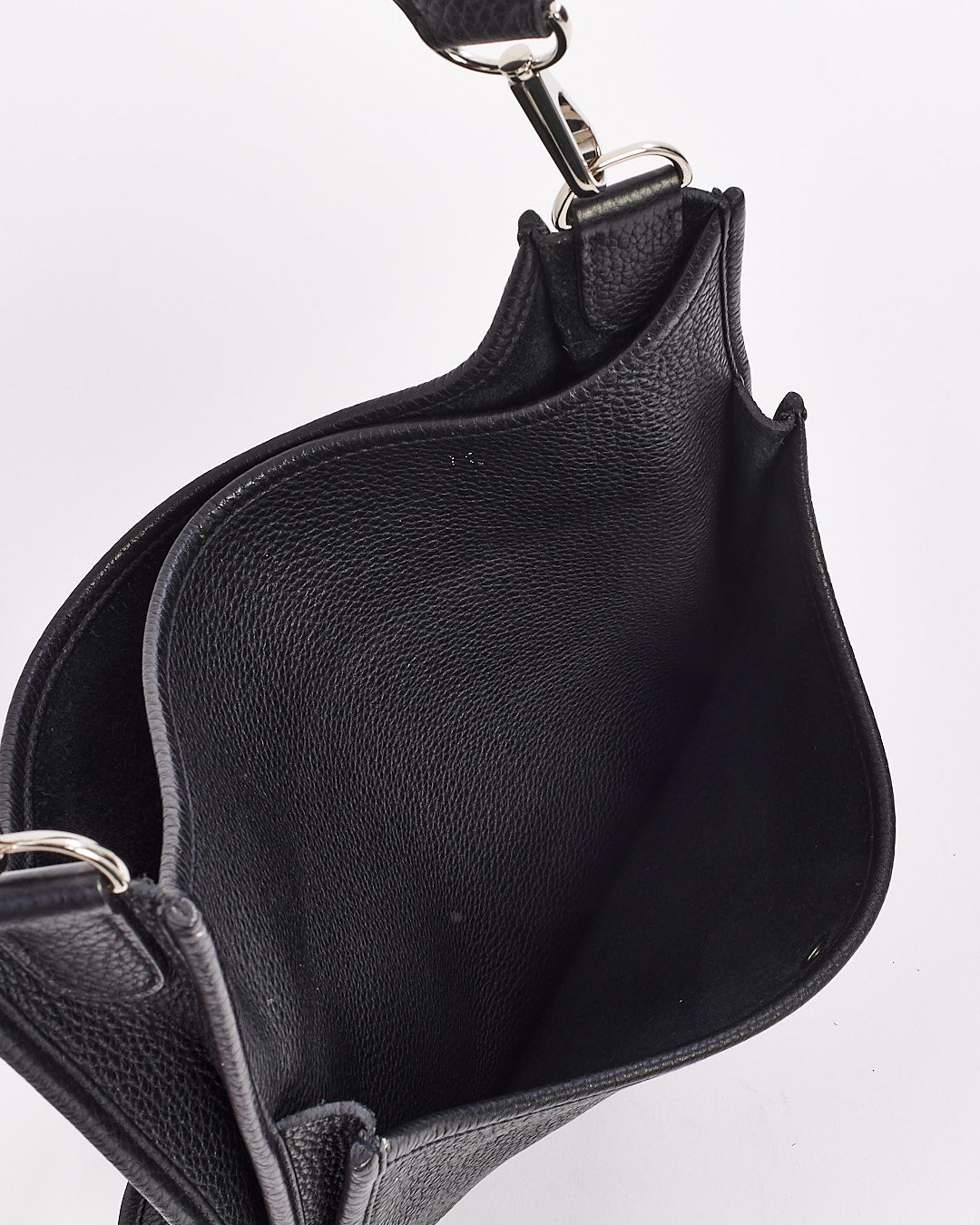 Hermès Black Clémence Leather Evelyne III GM Bag