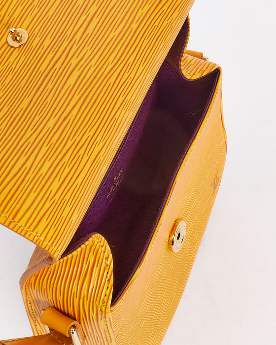 Houston leather handbag Louis Vuitton Yellow in Leather - 33776608