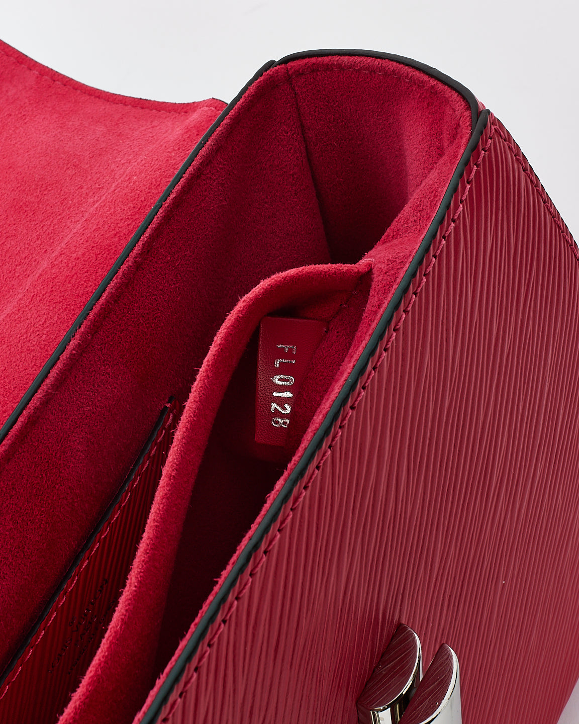 Louis Vuitton Pink Epi Leather Twist MM Shoulder Bag