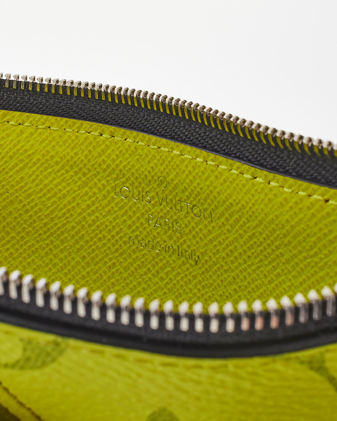Porte-cartes Zippy en toile et cuir monogramme jaune fluo Louis Vuitton