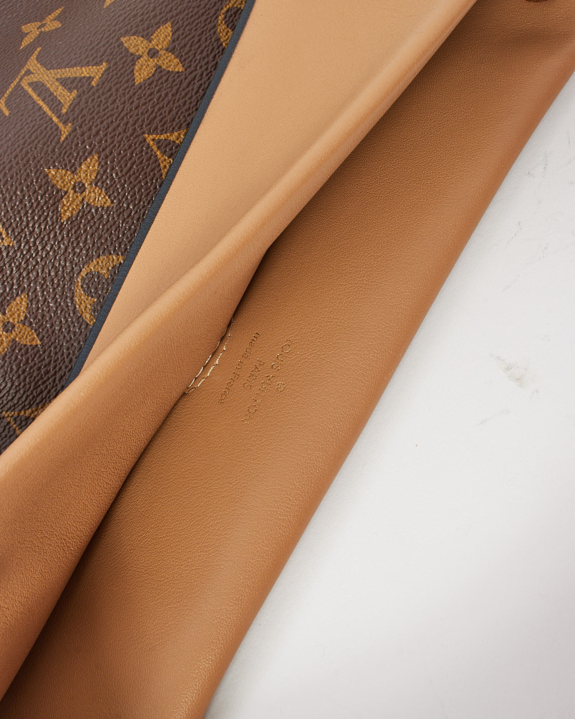 Louis Vuitton Monogram Canvas Beige Tuileries Besace Hobo Shoulder Bag