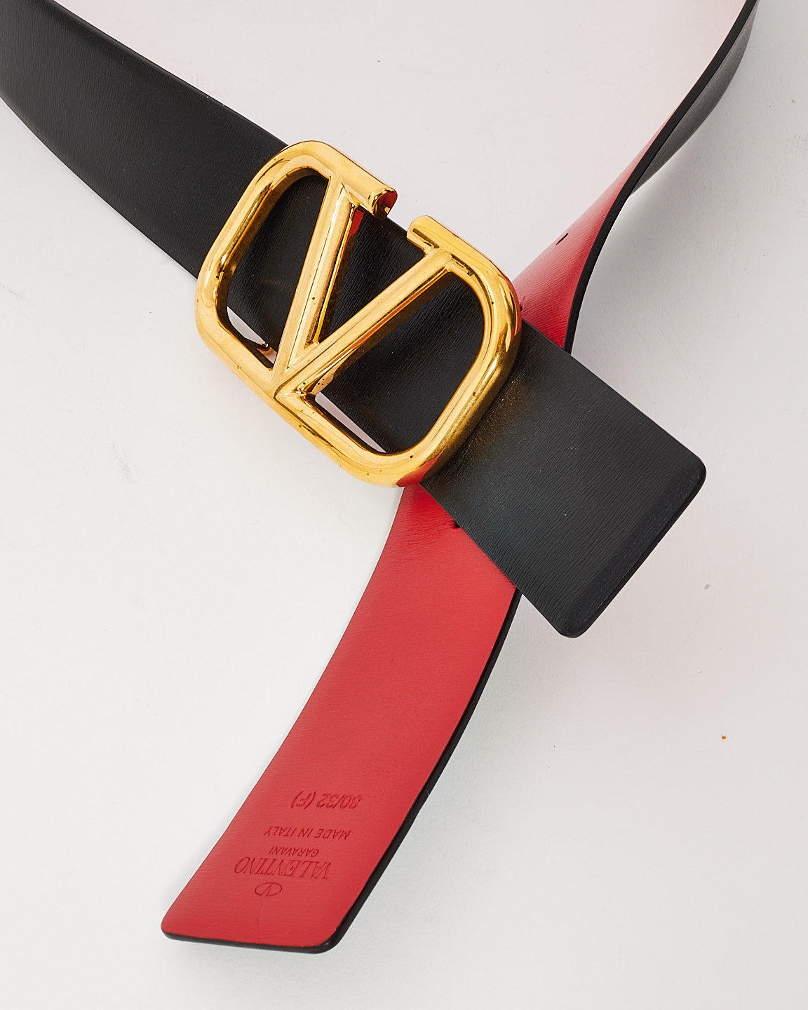 Ceinture réversible Valentino en cuir noir/rouge avec signature VLogo - 80/32