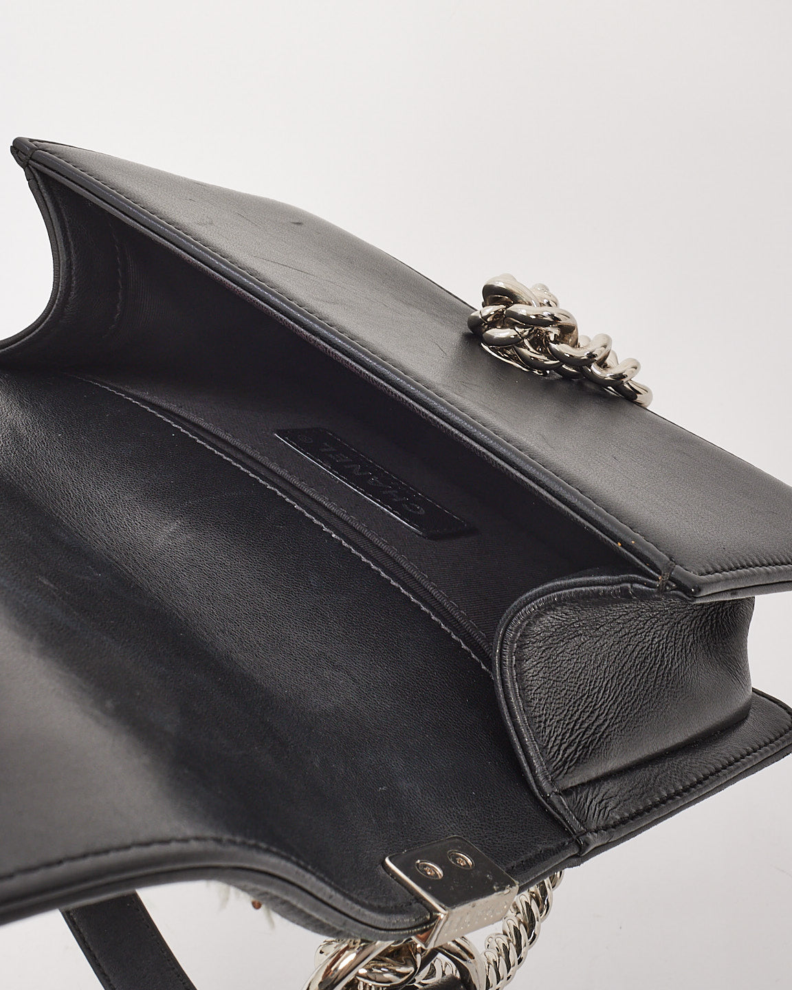 Sac petit garçon en tweed Quilt en cuir d'agneau noir édition spéciale Chanel