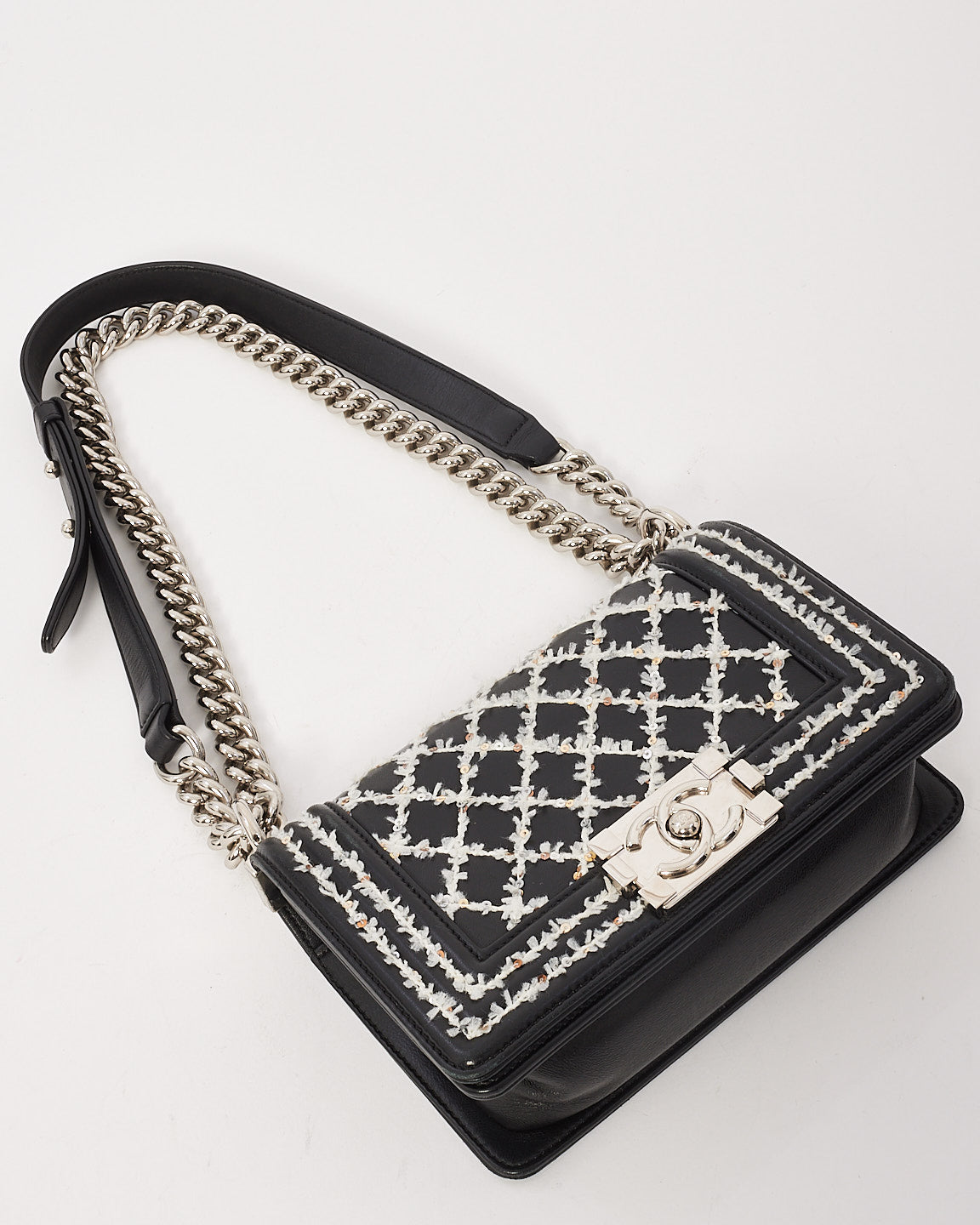 Sac petit garçon en tweed Quilt en cuir d'agneau noir édition spéciale Chanel