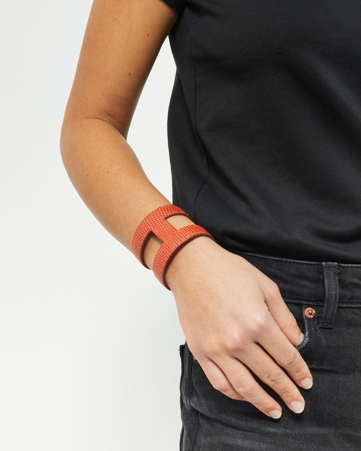 Bracelet manchette Ano en lézard orange Hermès - S