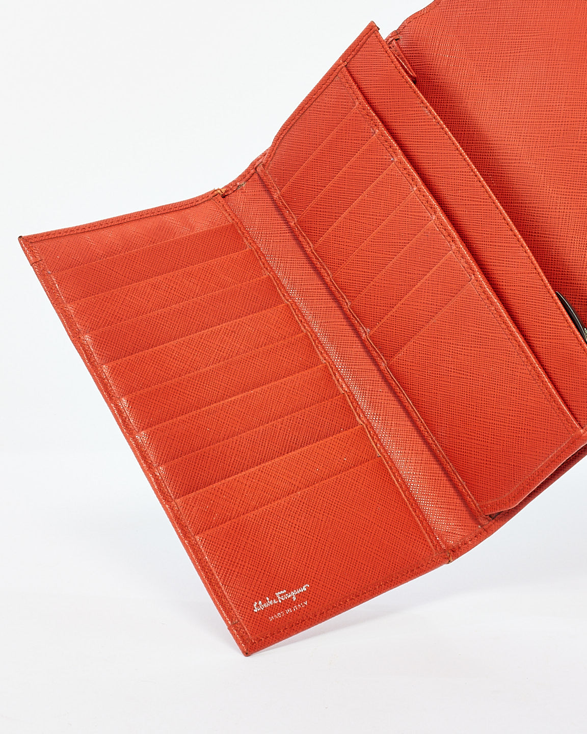 Portefeuille long en cuir rouge Salvatore Ferragamo