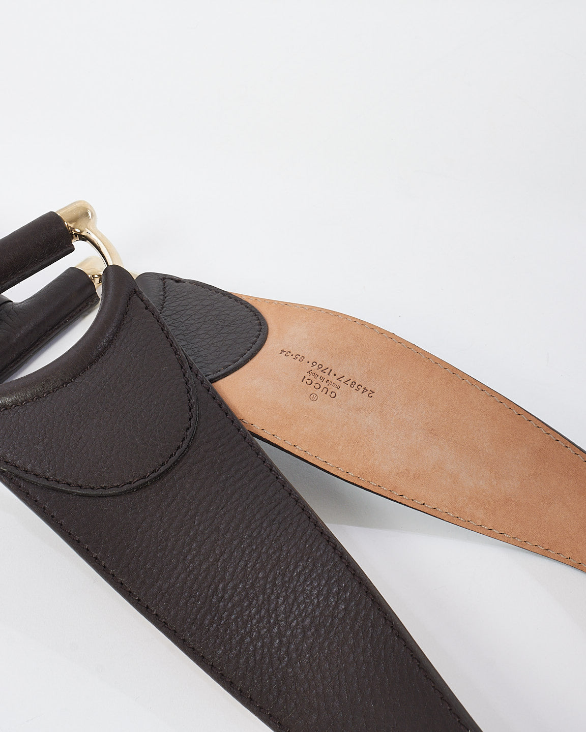 Explore a Gucci Brown Leather Horsebit Waist Belt - 85/34  display picture 1