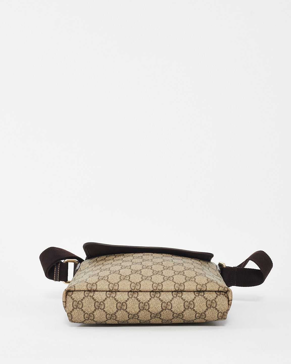 Sac messager à rabat en toile enduite suprême monogramme GG marron Gucci