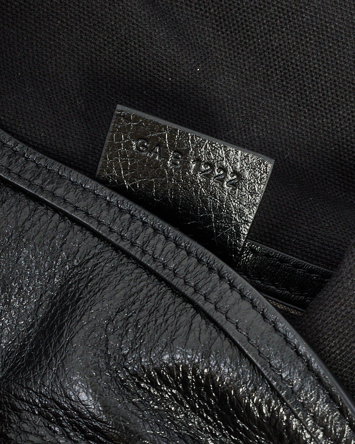 Givenchy Sac à bandoulière Voyou moyen en cuir noir