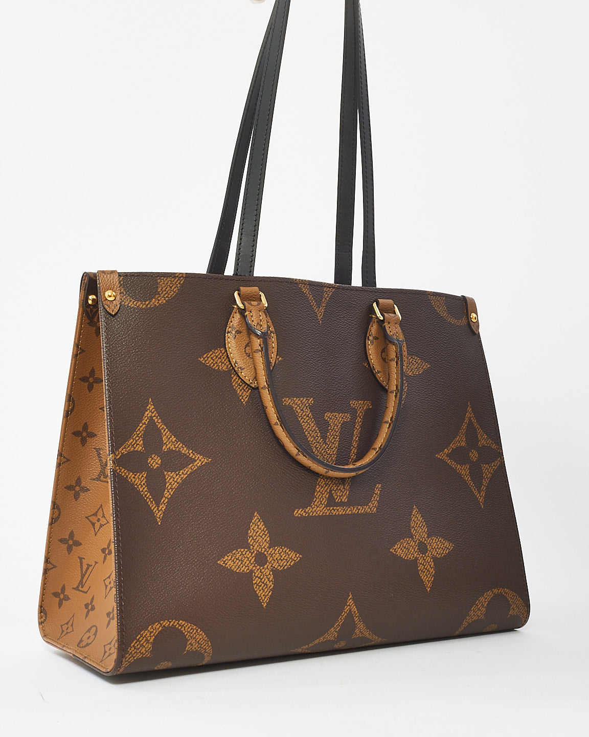 Louis Vuitton Monogram Canvas OnTheGo MM Bag