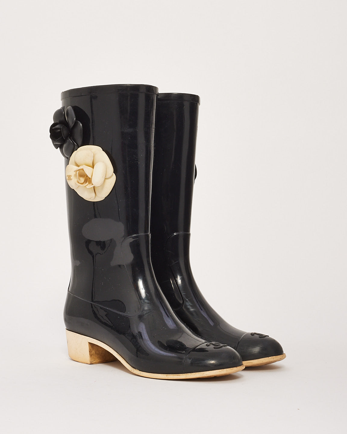 Chanel Black/Cream Rubber Camellia Flower Rain Boots - 39