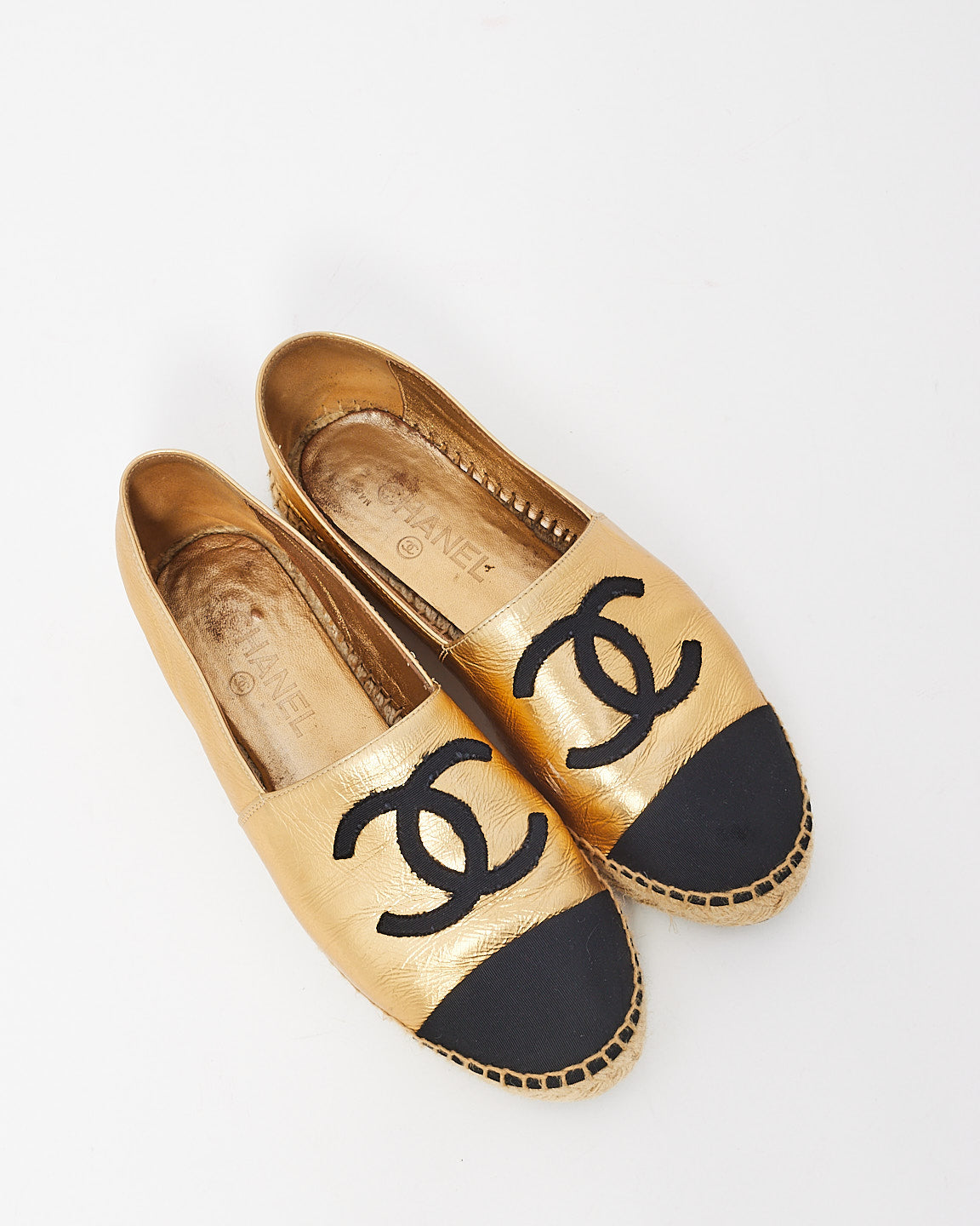 Espadrilles à logo en cuir métallisé doré Chanel - 39