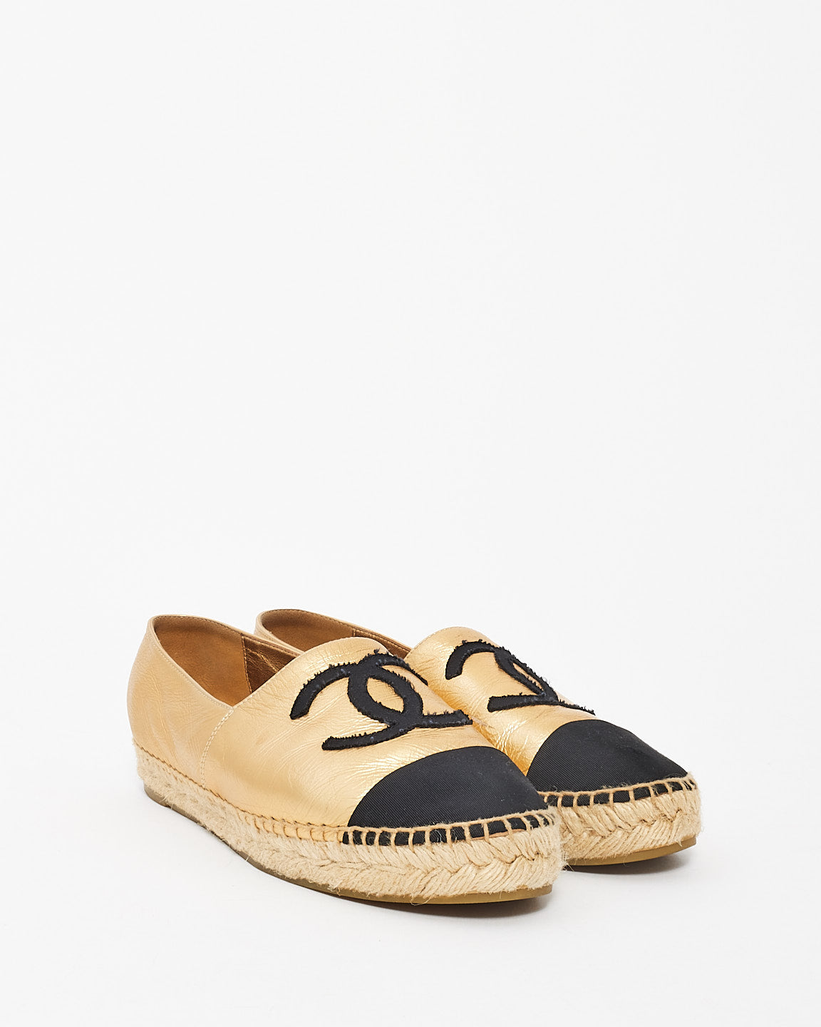 Espadrilles à logo en cuir métallisé doré Chanel - 39