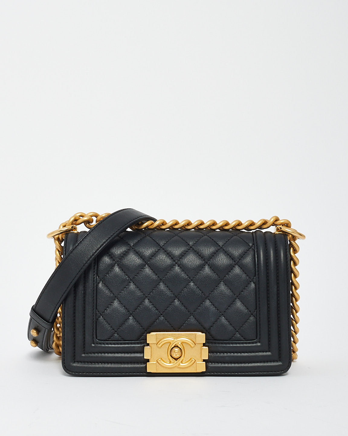 Sac petit garçon matelassé en cuir d'agneau noir Chanel GHW