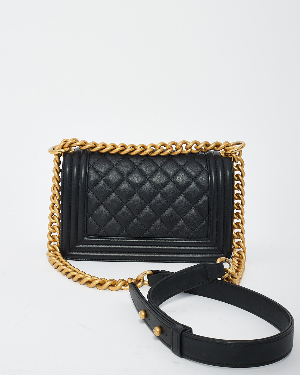 Sac petit garçon matelassé en cuir d'agneau noir Chanel GHW
