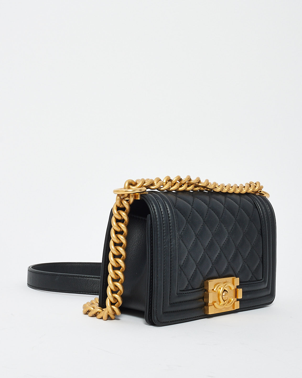 Sac petit garçon matelassé en cuir d'agneau noir Chanel GHW