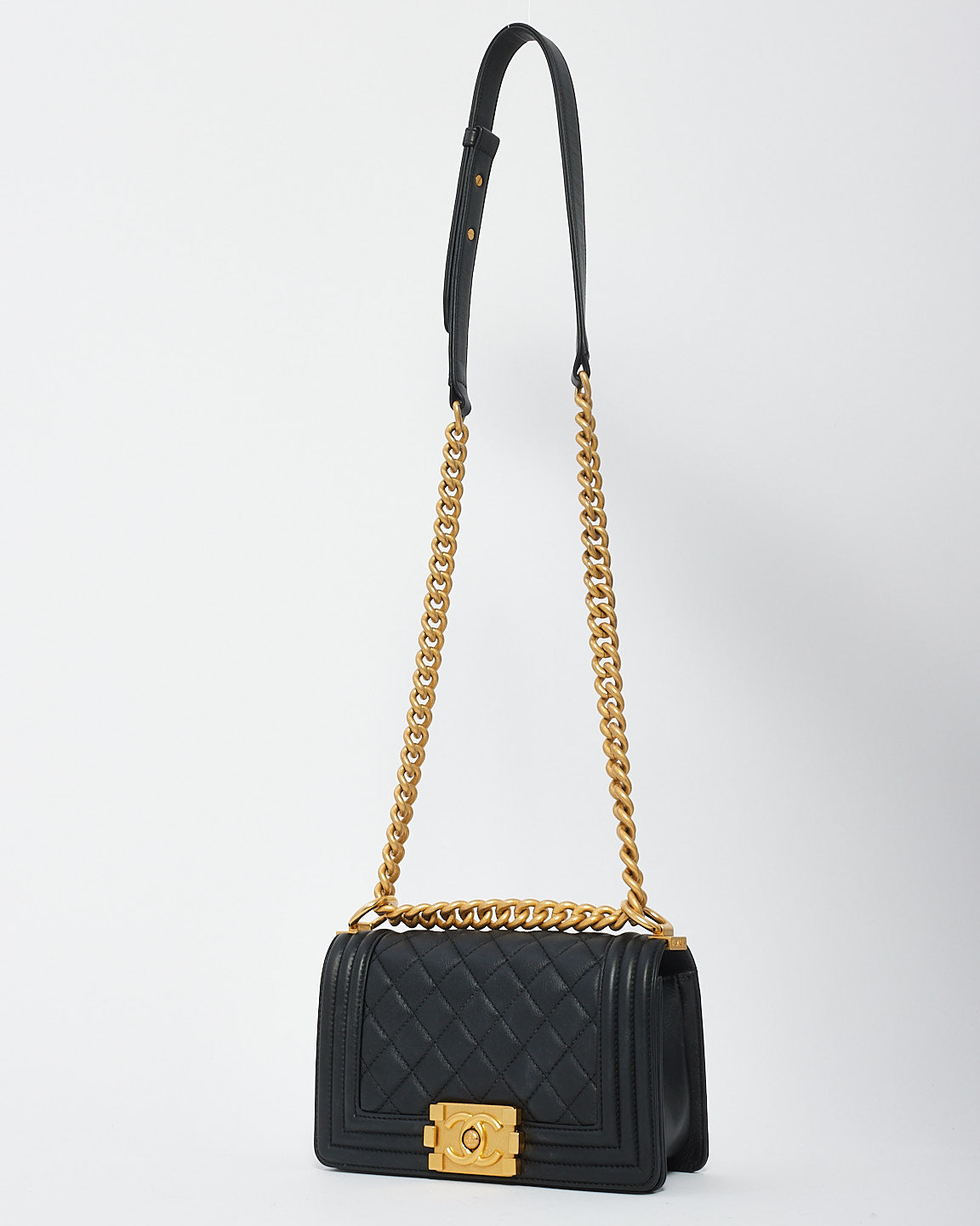 Sac petit garçon matelassé en cuir d'agneau noir Chanel GHW