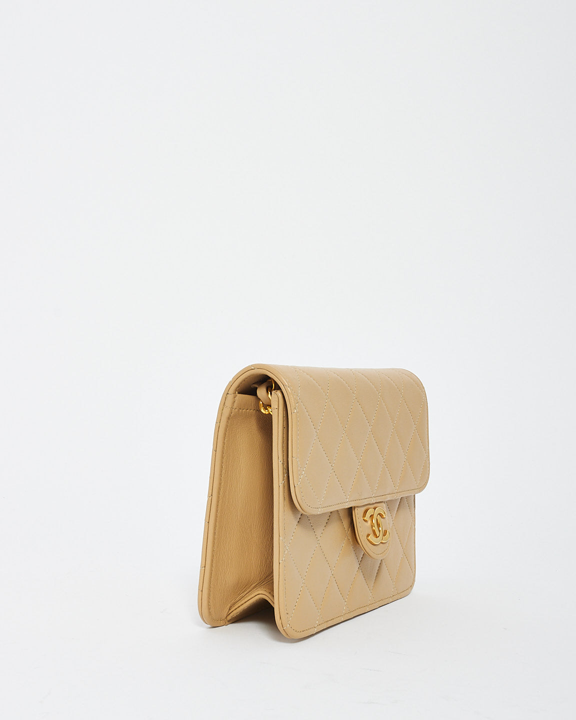 Chanel Vintage en cuir d'agneau beige matelassé en or 24 carats petit sac carré à chaîne à rabat unique