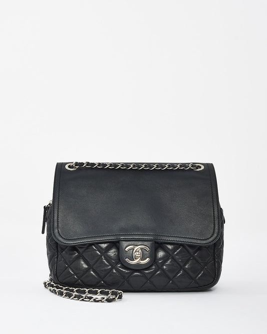 Sac à bandoulière facile à fermeture éclair en cuir matelassé noir Chanel avec SHW