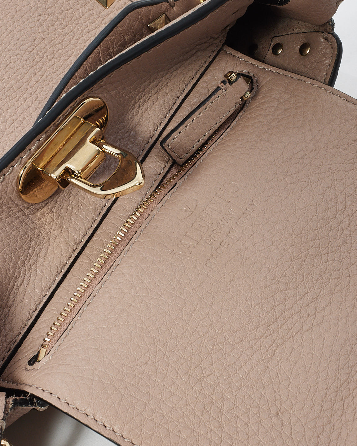 Sac à bandoulière Rockstud en cuir rose blush Valentino
