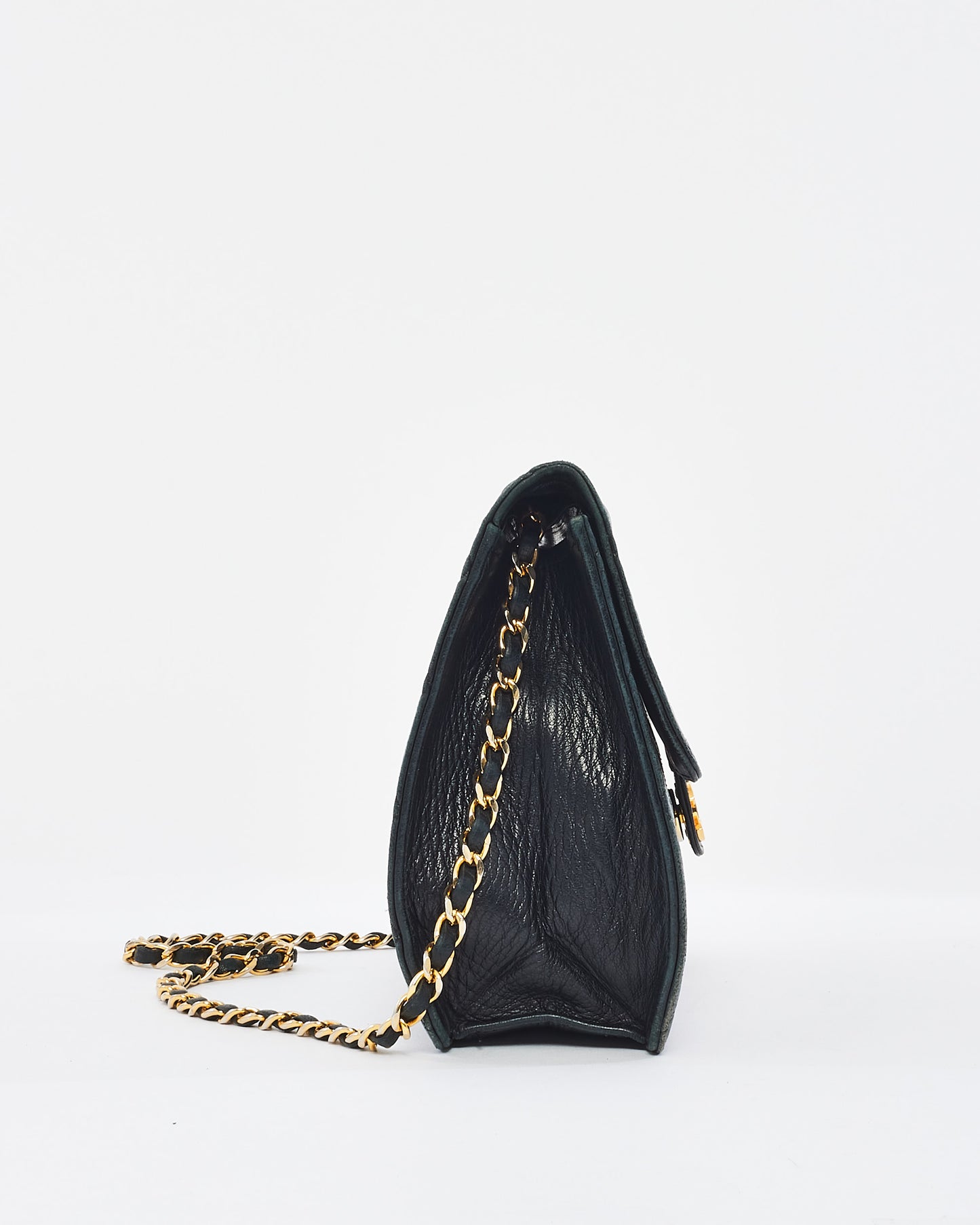 Sac à rabat simple en cuir d'agneau matelassé noir vintage Chanel