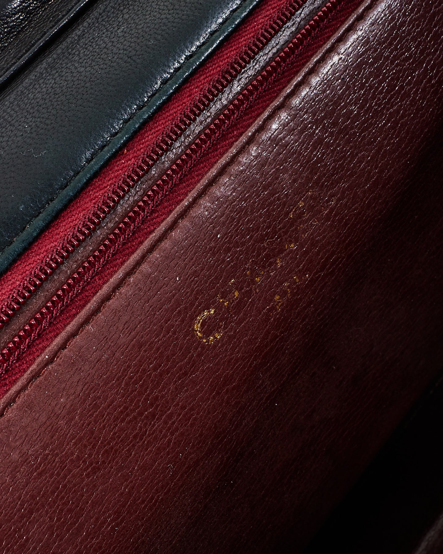 Sac à rabat simple en cuir d'agneau matelassé noir vintage Chanel