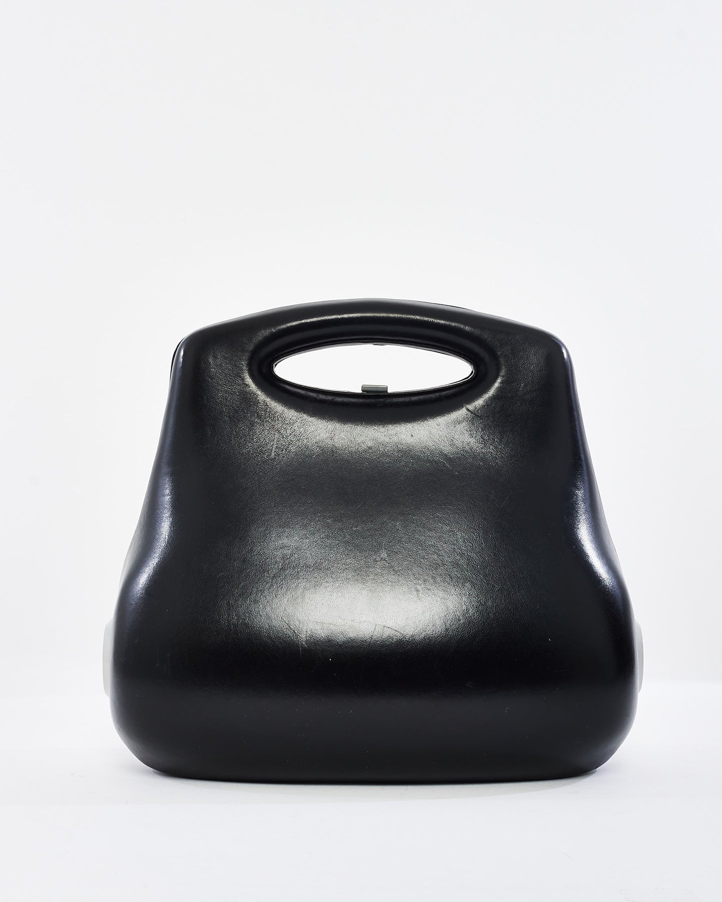 Sac bout à bout Millenium en cuir noir vintage Chanel en édition limitée