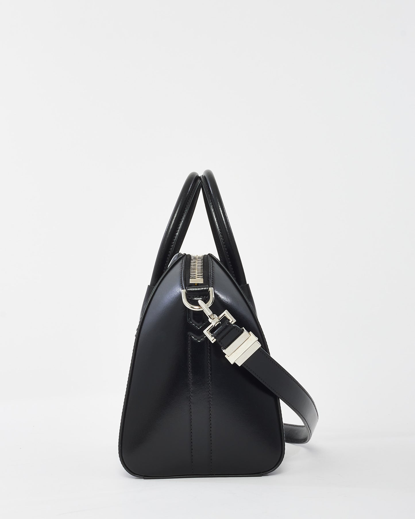 Petit sac cabas Antigona en cuir lisse noir Givenchy
