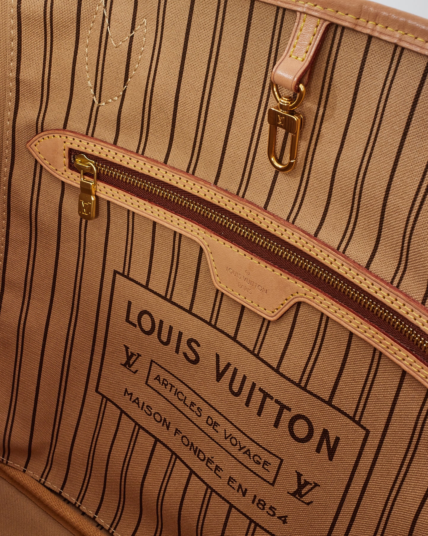 Louis Vuitton Monogram Canvas Neverfull MM with Pouch