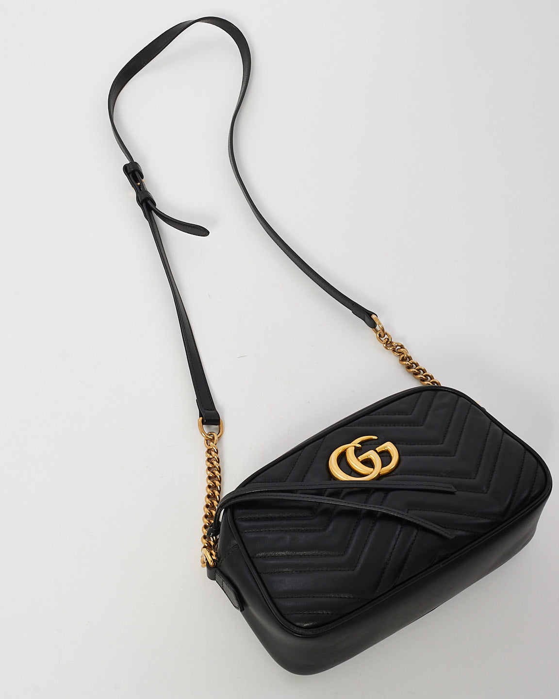 Petit sac pour appareil photo Marmont en cuir Matlassée noir Gucci