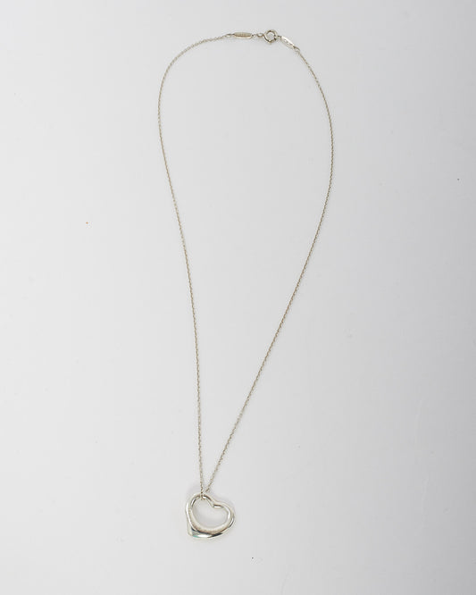 Tiffany &amp; Co. Collier avec pendentif cœur ouvert Elsa Peretti en argent sterling
