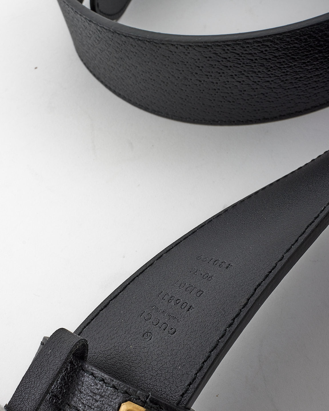 Ceinture Gucci Double GG Marmont en cuir grainé noir brossé doré - 90/36