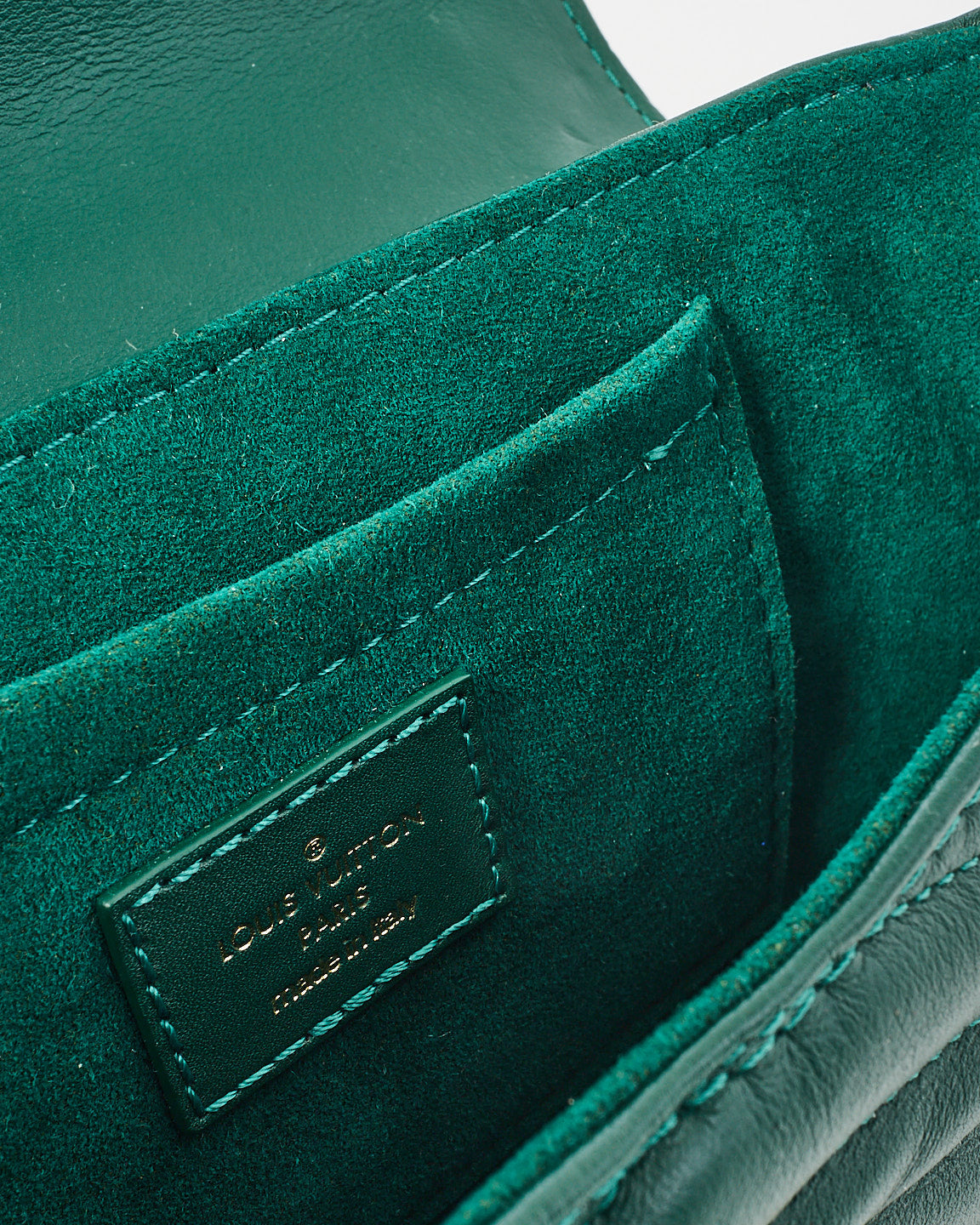 Louis Vuitton Chaîne New Wave en cuir vert émeraude PM