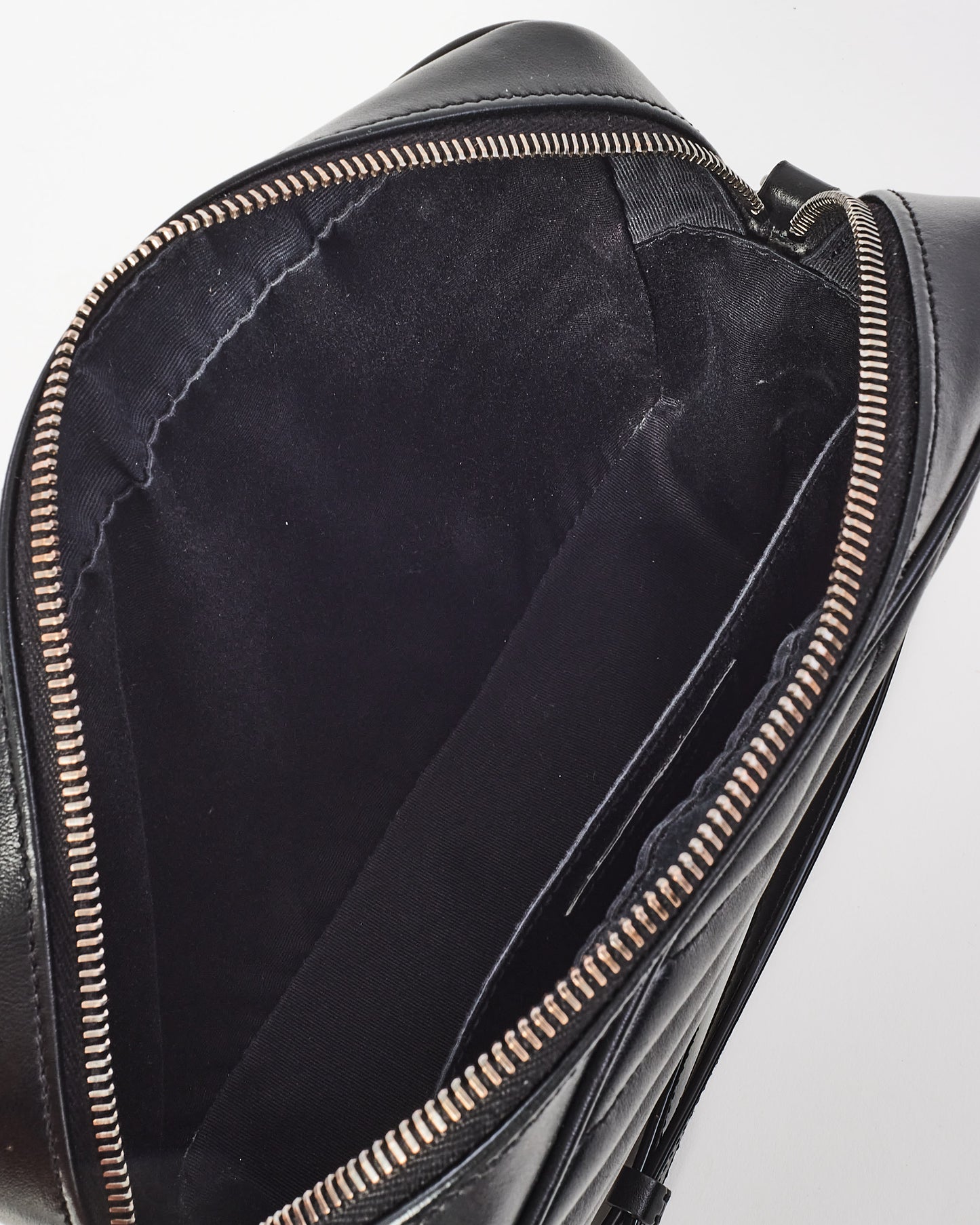 Sac appareil photo Lou en cuir matelassé à chevrons noir Saint Laurent