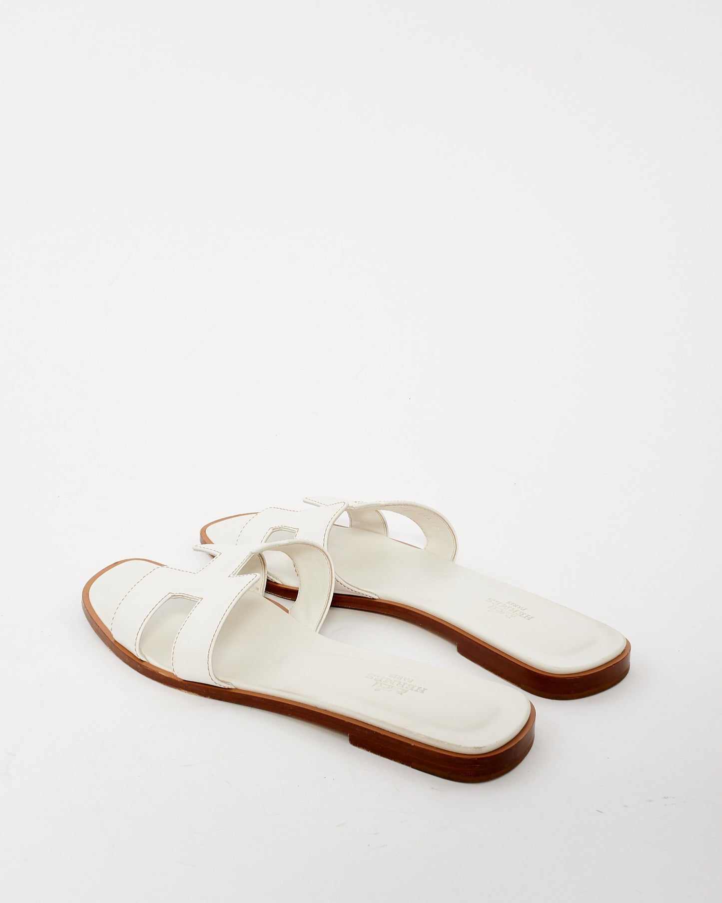 Hermès White Leather Oran Sandals - 40