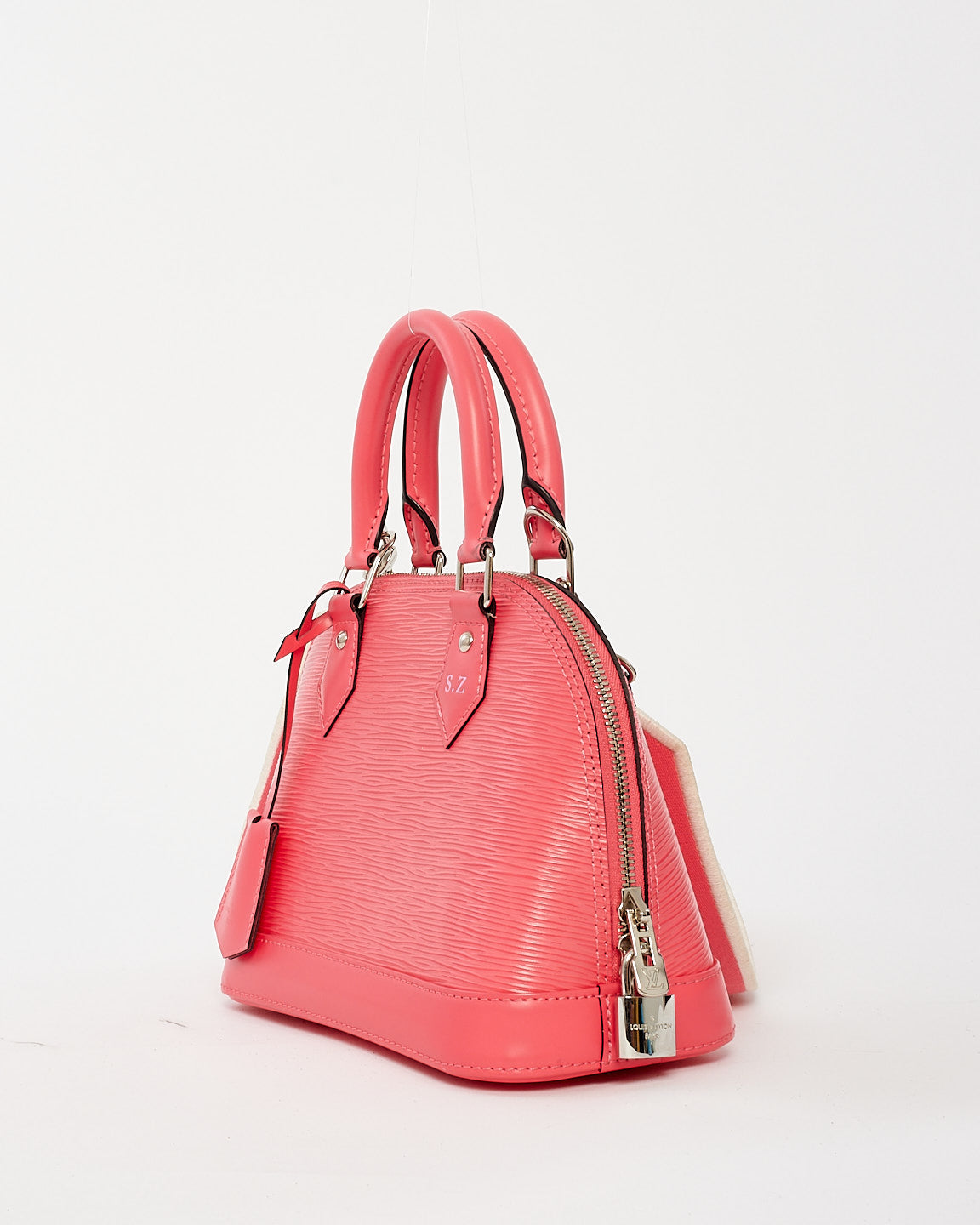 Louis Vuitton Alma BB en cuir épi rose avec bracelet en toile