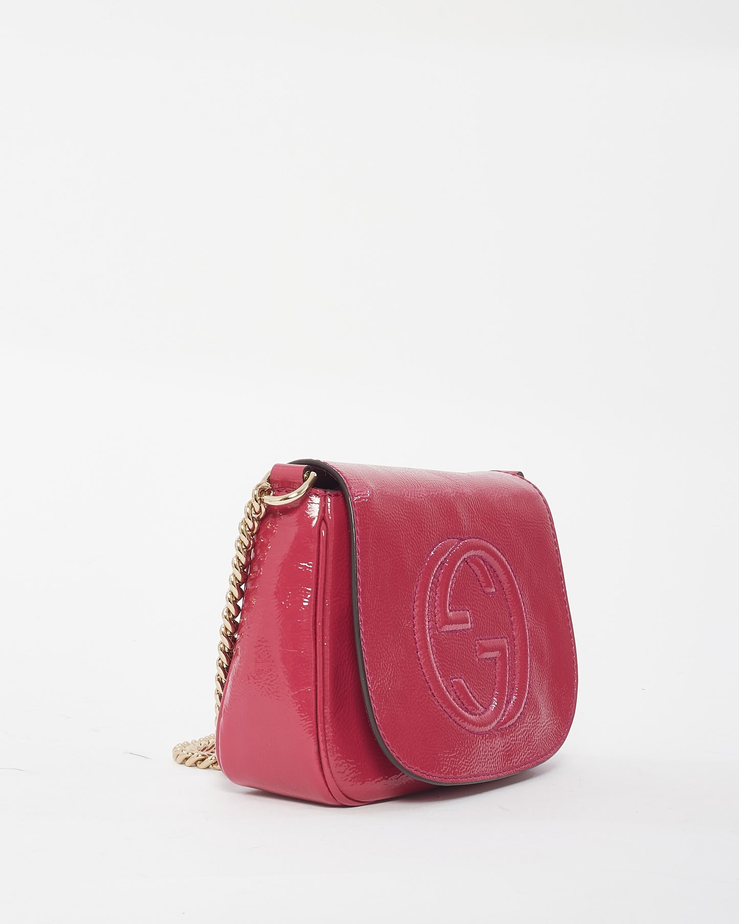 Petit sac à bandoulière à rabat avec chaîne Soho verni framboise Gucci