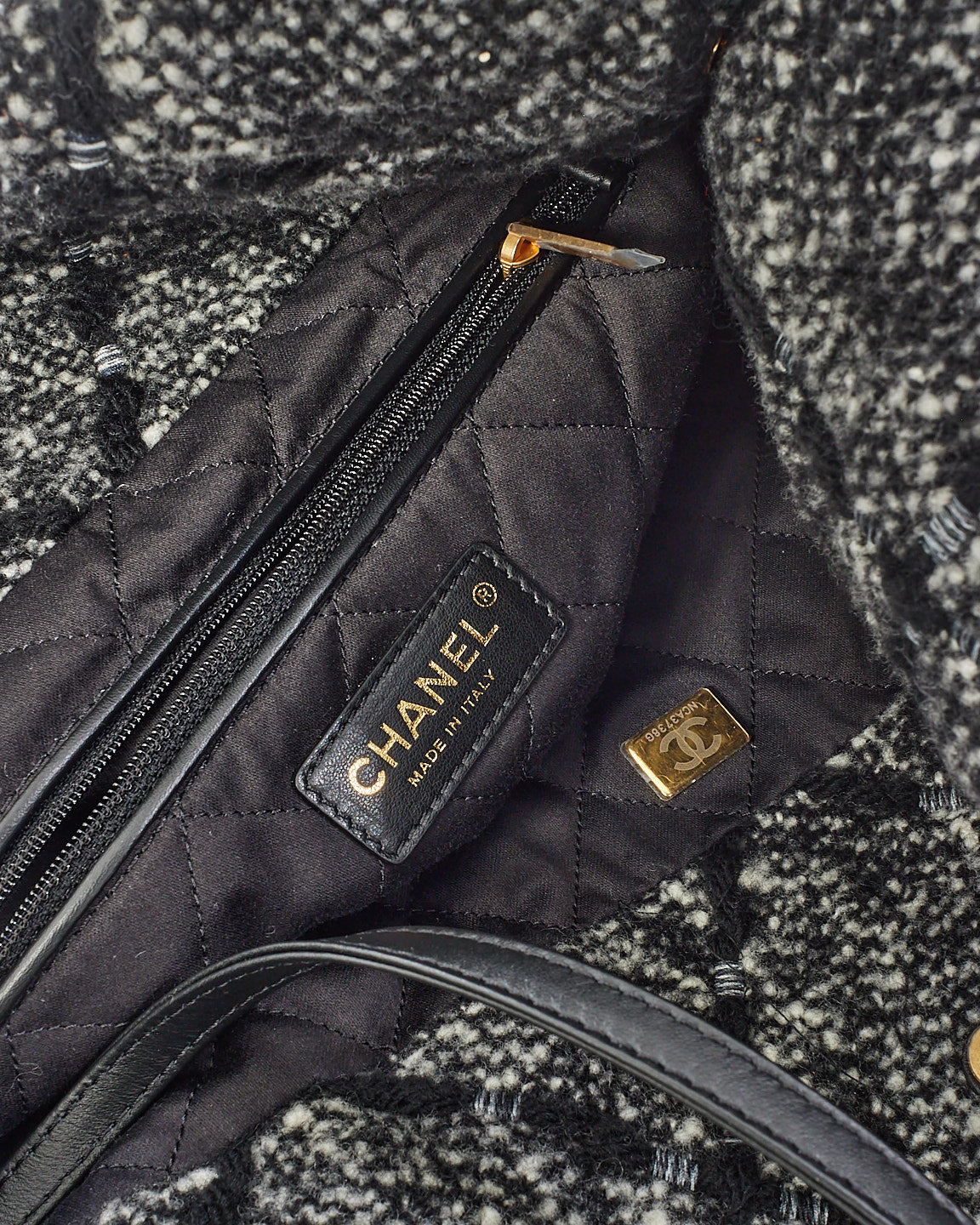 Chanel Black & Ecru Tweed Chanel 22 Bag