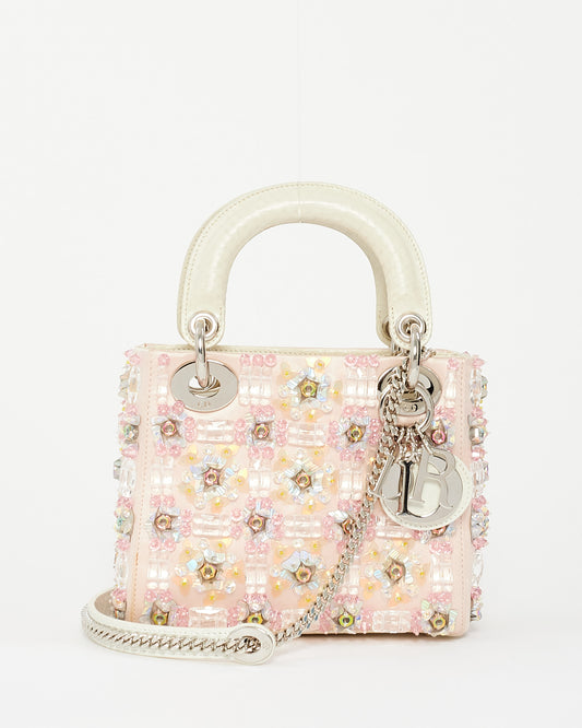 Mini sac Lady Dior orné de satin rose Dior