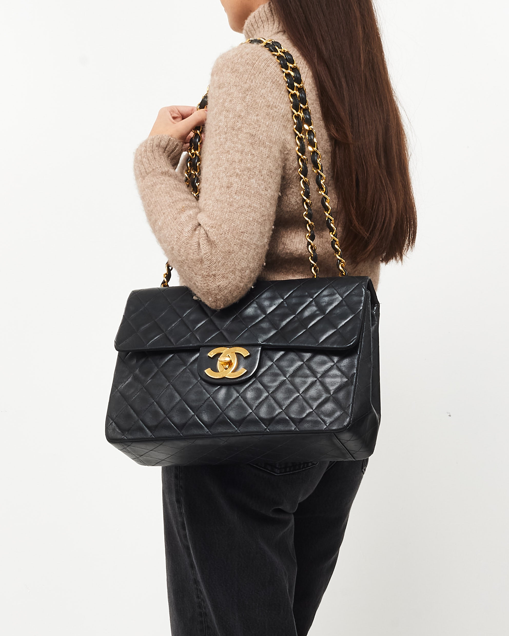 高 品質ファッション - 美品CHANEL カラフルロゴ 長袖ニットセーター