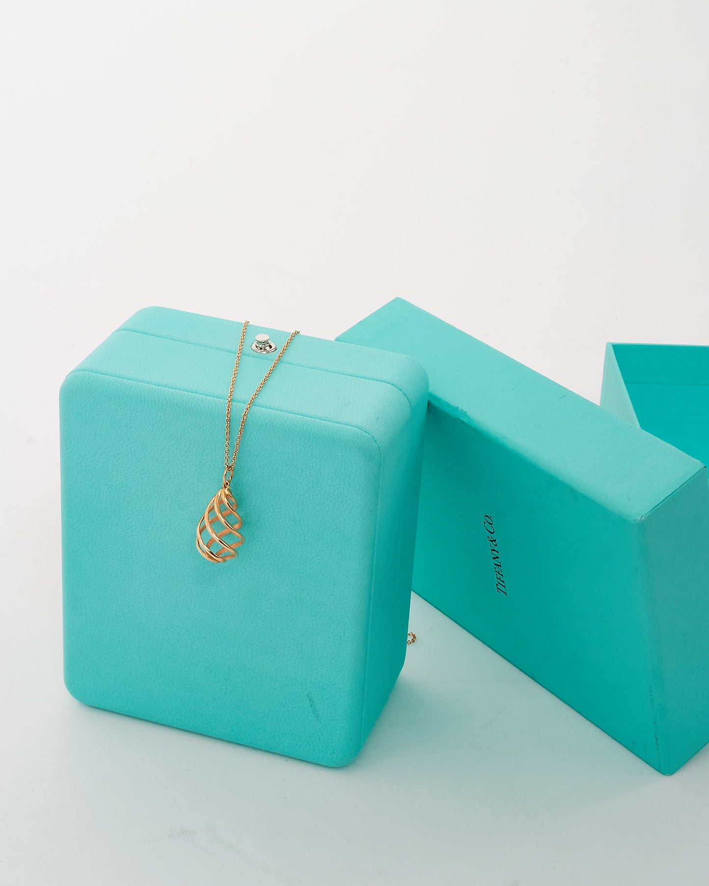 Tiffany & Co. 18K Gold Venezia Luce Paloma Picasso Spiral Necklace