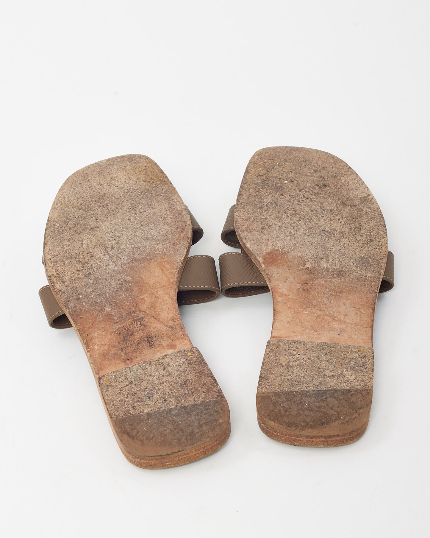 Hermès Étoupe Leather Oran H Sandals - 36.5