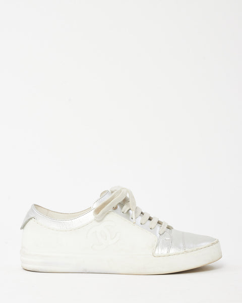 Buy Chanel White Leather and Silver CC Logo Low-Top Sneakers - 36