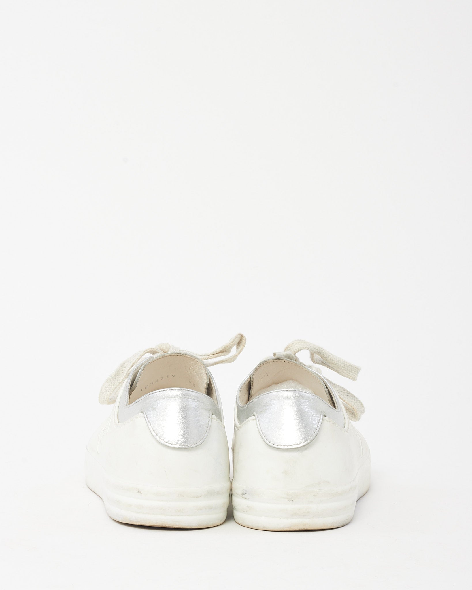Buy Chanel White Leather and Silver CC Logo Low-Top Sneakers - 36