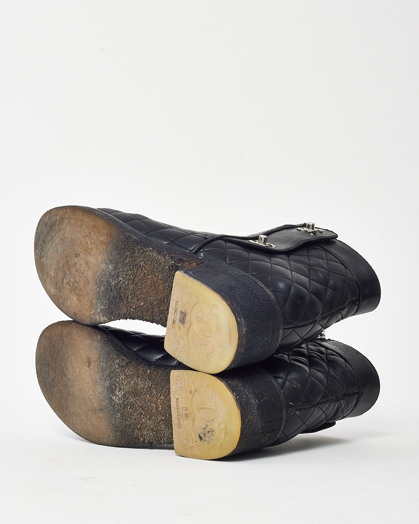 Chanel Black Quilted Leather CC Logo Short Zip Boots - 38