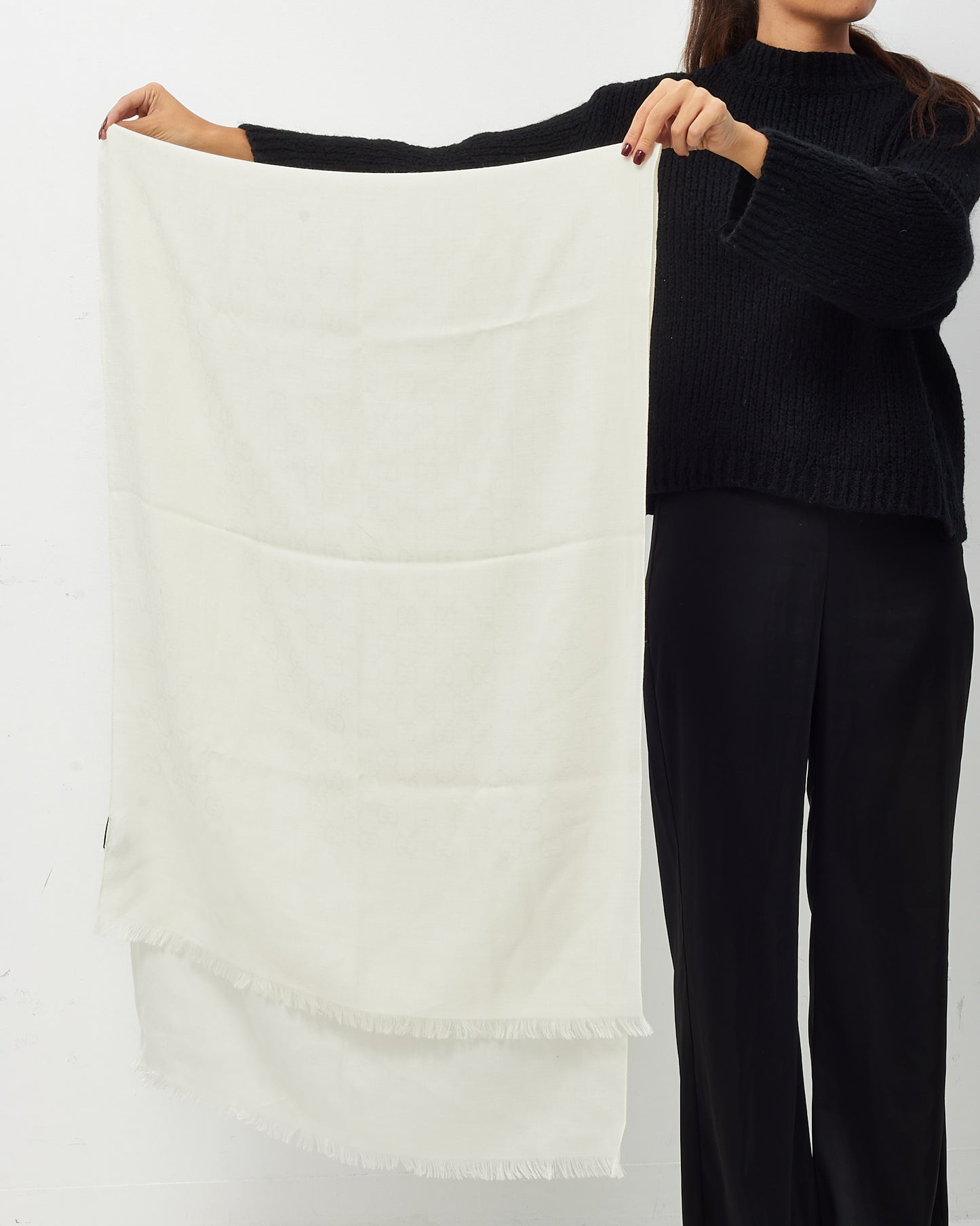 Gucci White GG Monogram Jacquard Wool and Silk Blend Scarf