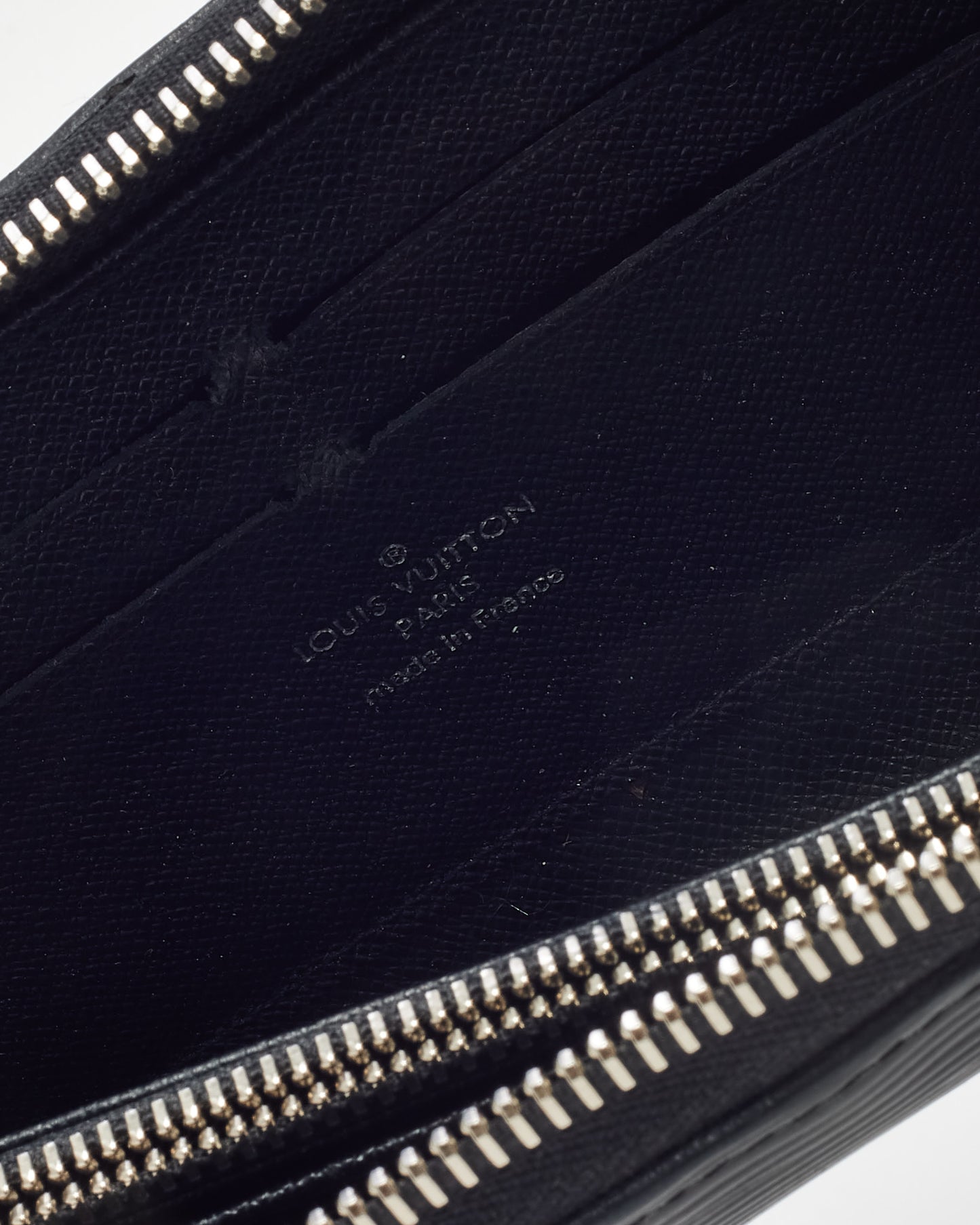 Louis Vuitton Black Epi Leather Zippy Wallet