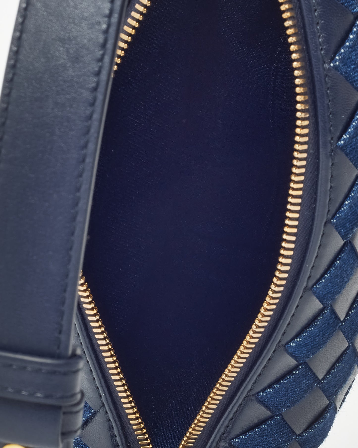 Bottega Veneta Navy and Indigo Intrecciato-Woven Leather and Denim Mini Wallace Bag